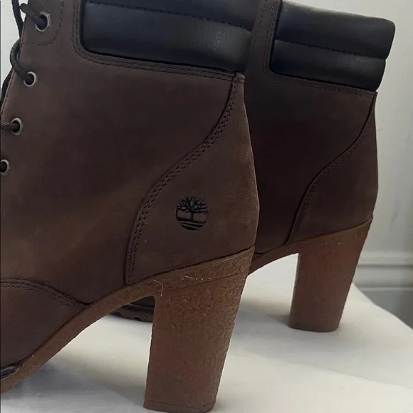 Timberland Women's Dark Brown Heeled Boots - Picture 2 of 7